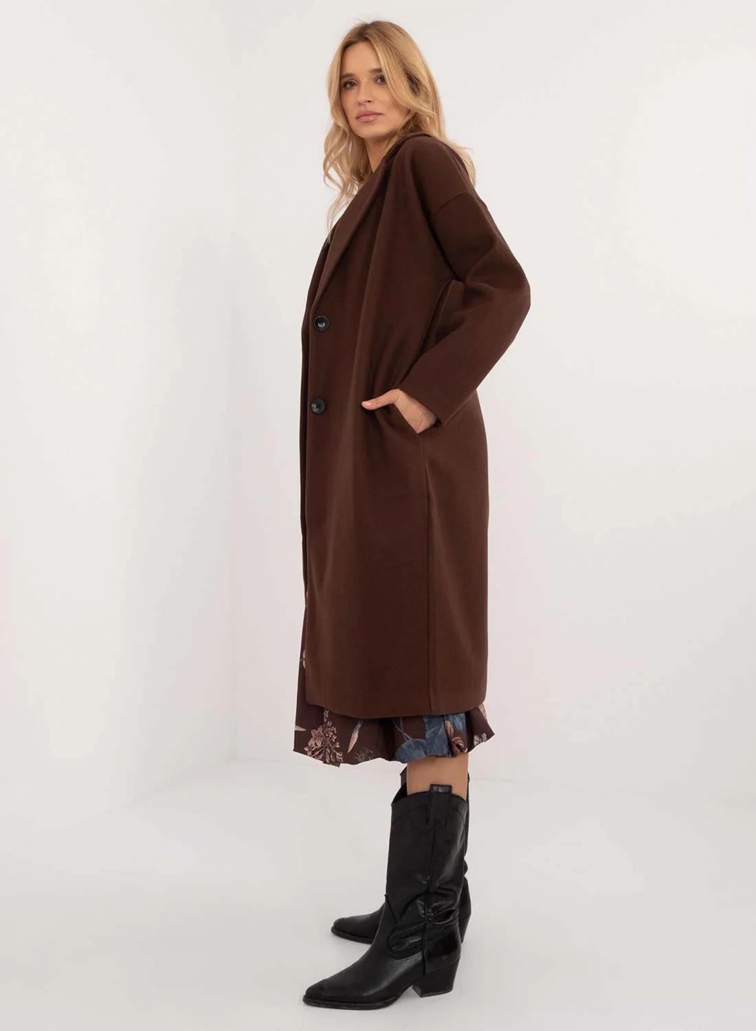 Cappotto lungo elegante marrone con bottoni - Image 5