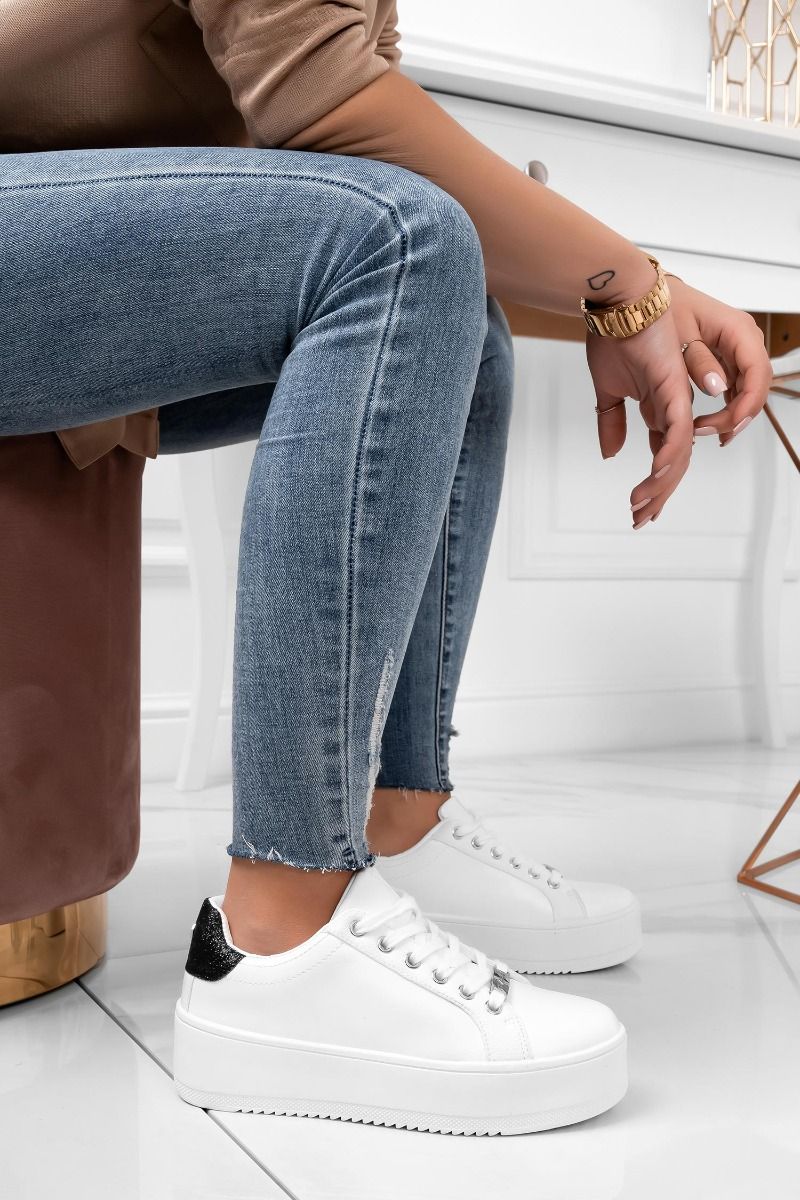 CARRY - Sneakers bianche con rifiniture argento e retro glitter nero - Image 2