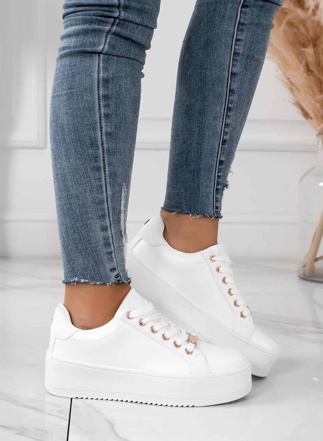CARRY - Sneakers Bianche con rifiniture oro