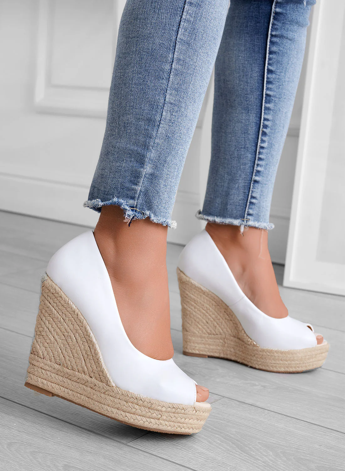 CLEO - Espadrillas bianche in finta pelle con zeppa - Image 4
