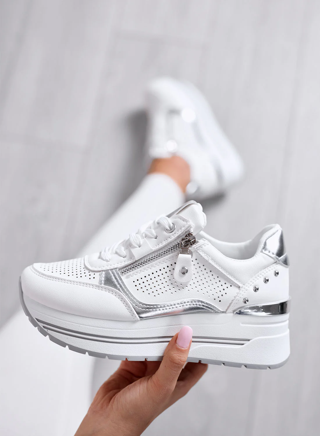 ENEA - Sneakers Bianche con Zip Laterale e Dettagli argento - Image 3