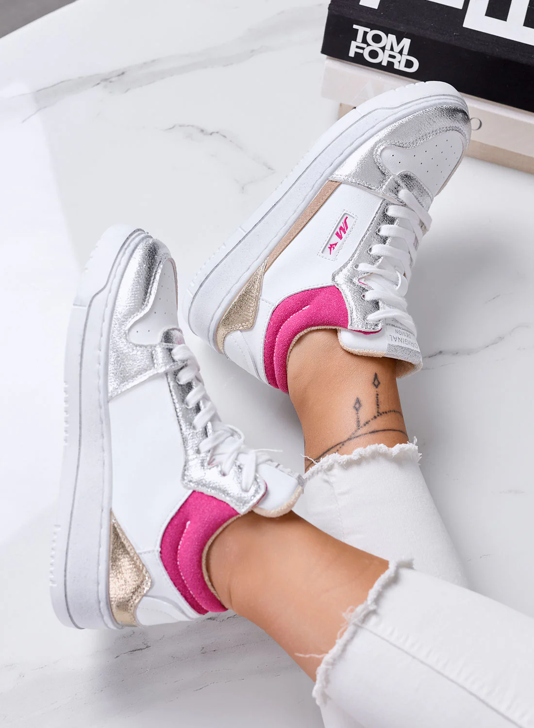 ENRICA - Sneakers  Bianche con Dettagli argento Metallizzato e Suola Platform - Image 3
