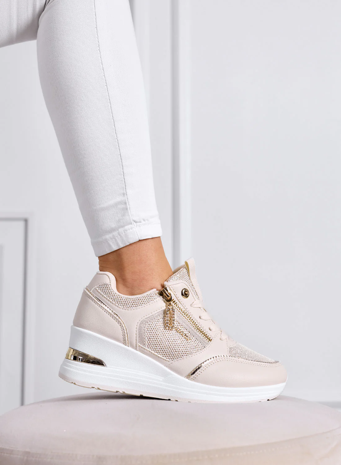 GEMMA - Sneakers beige con Zip Laterale e Inserti Rete - Image 2