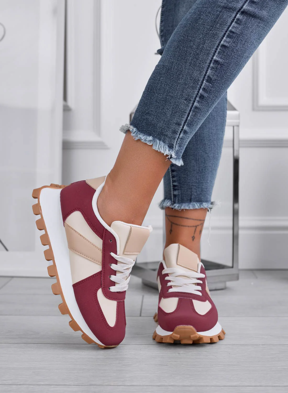 Sneakers bordeaux con pannelli a contrasto - Image 2