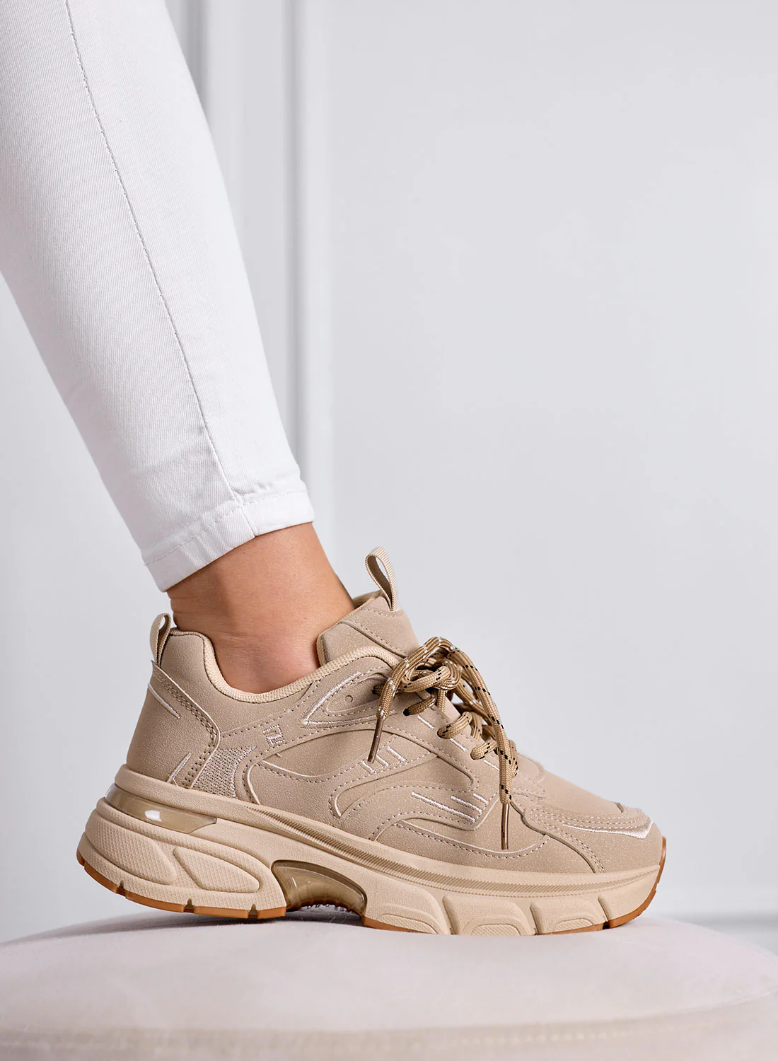 GIORGIA - Sneakers  beige Chunky con Suola Alta e lacci bicolore - Image 2