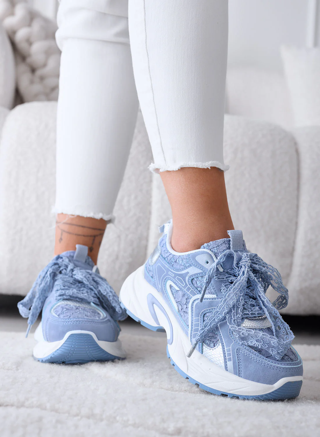 LINA - Sneakers blu con Lacci in Pizzo e Suola Chunky - Image 3