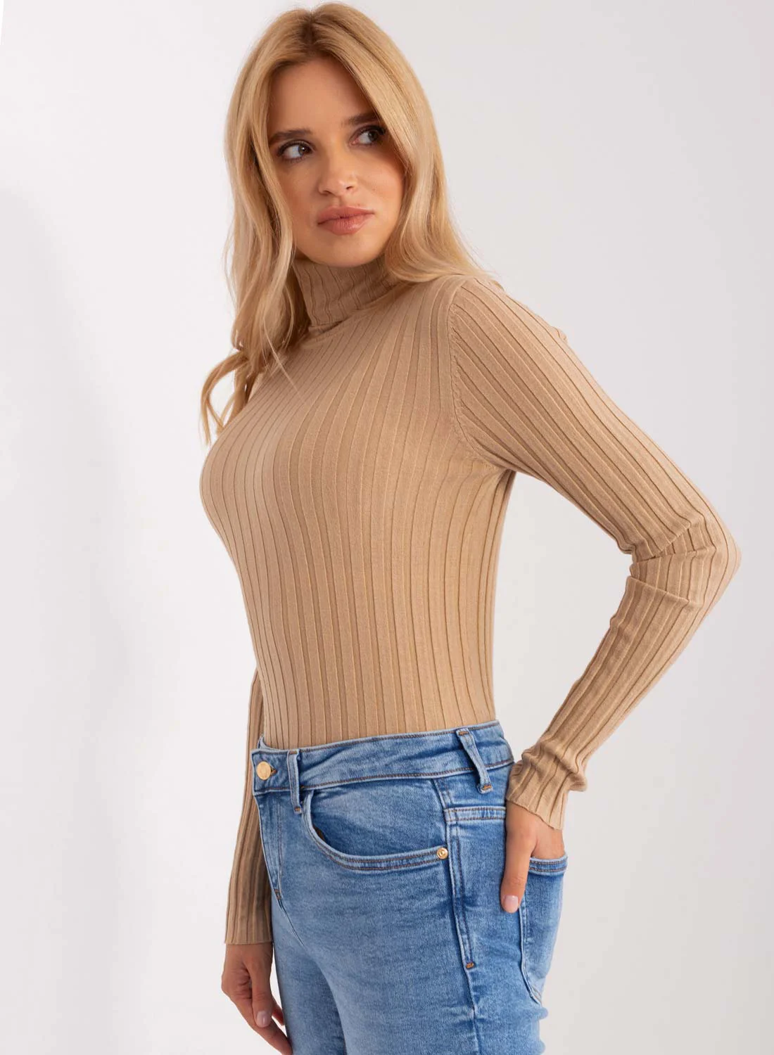 Maglia fango a costine con collo alto - Image 2