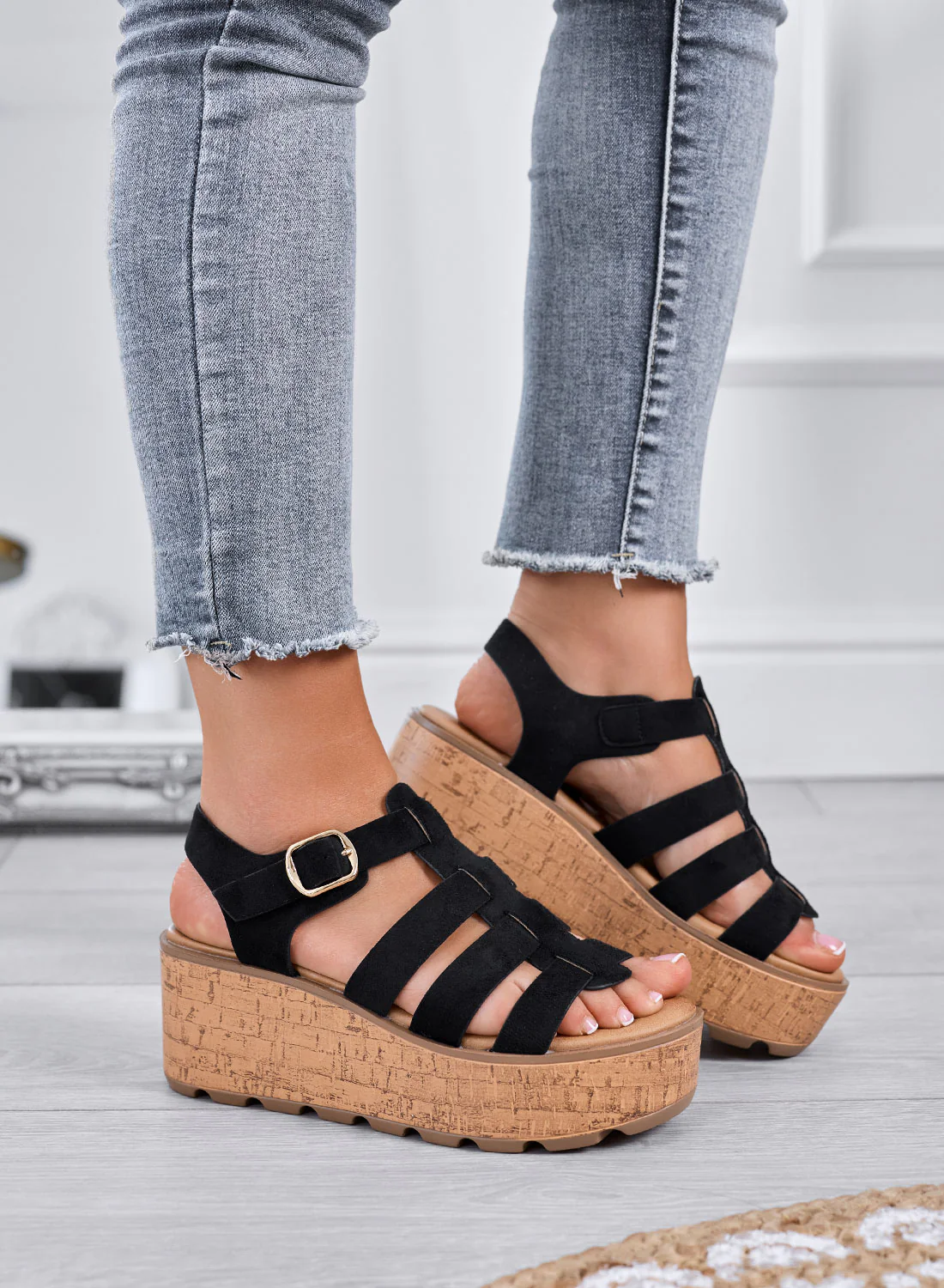 MATILDE - Sandali neri con zeppa platform effetto sughero - Image 3