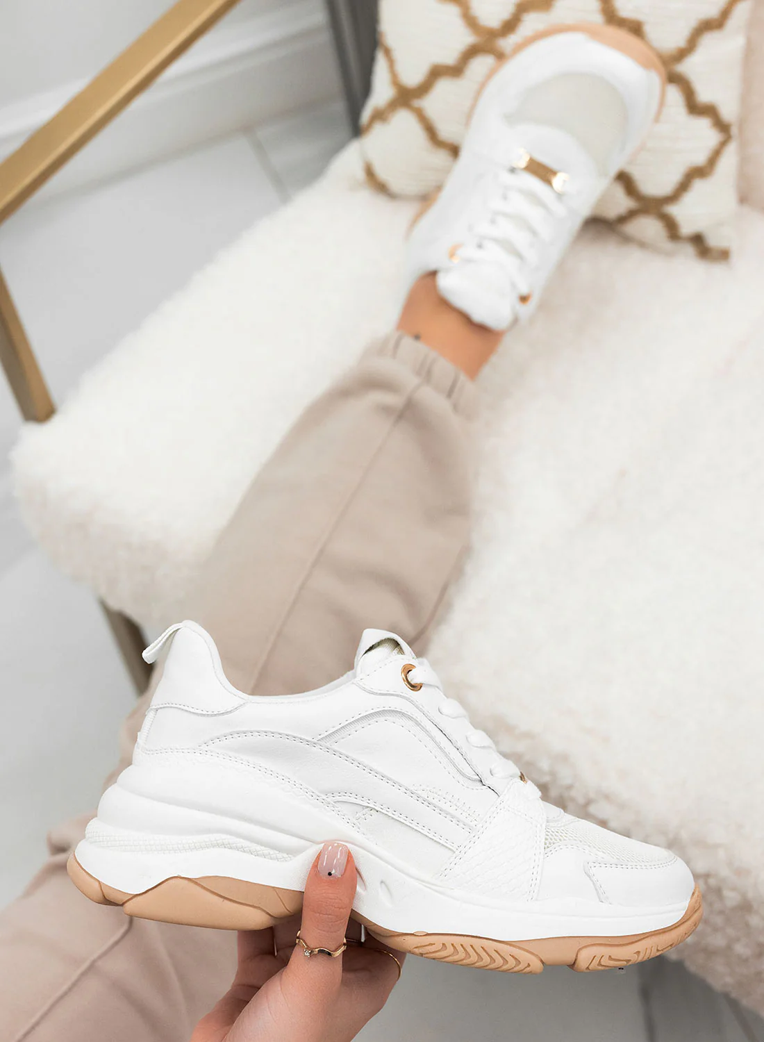 Sneakers Alexoo bianche traforate - Image 4