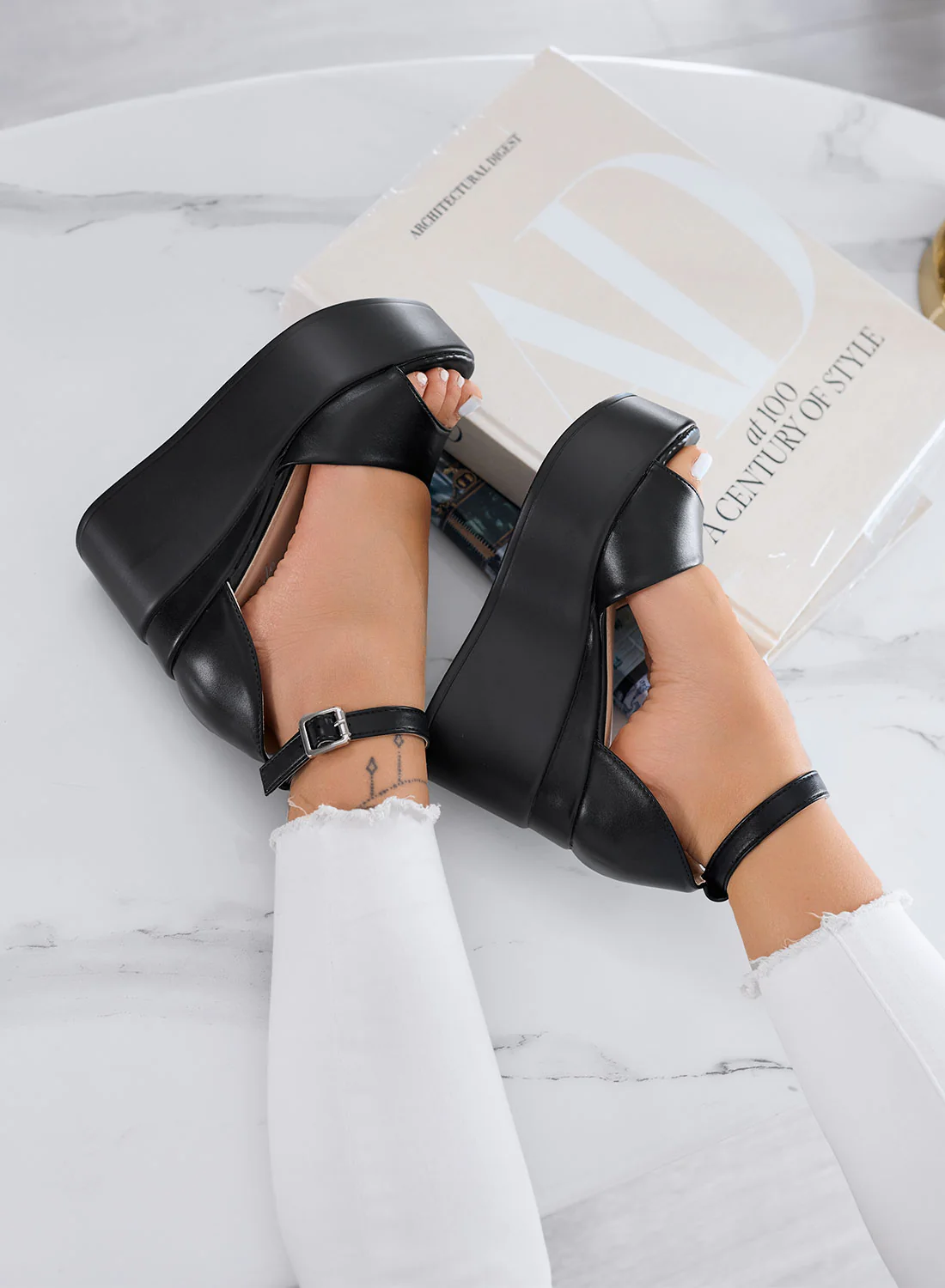 PENNY - Sandali neri platform con cinturino alla caviglia - Image 2