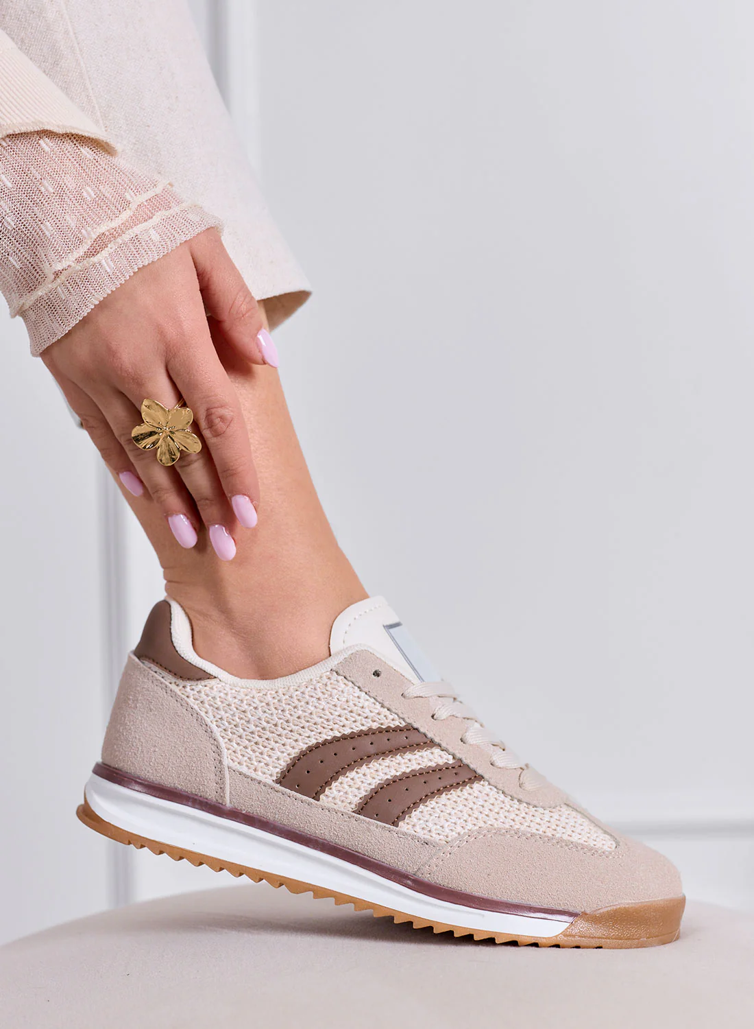 PIERA - Sneakers beige in tessuto con dettagli marroni e suola in gomma - Image 2