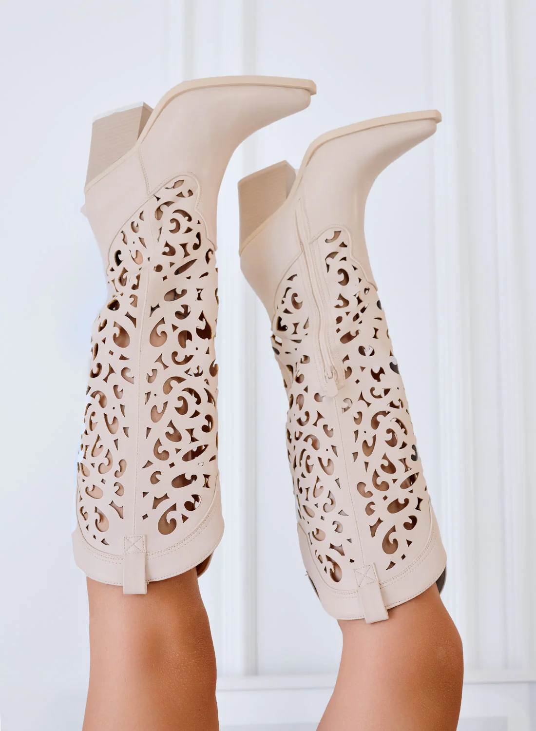 SETH - Stivali beige texani traforati con tacco largo - Image 3